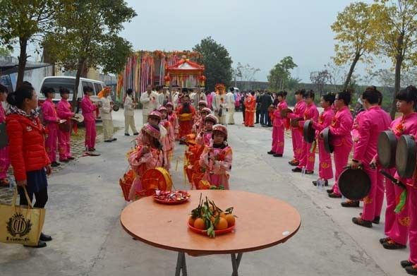 大年初二阳山大锣鼓队拜年